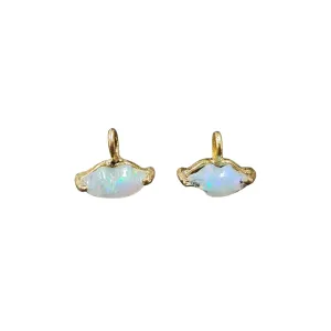 18k Gold Ethiopian Opal Lips Charm