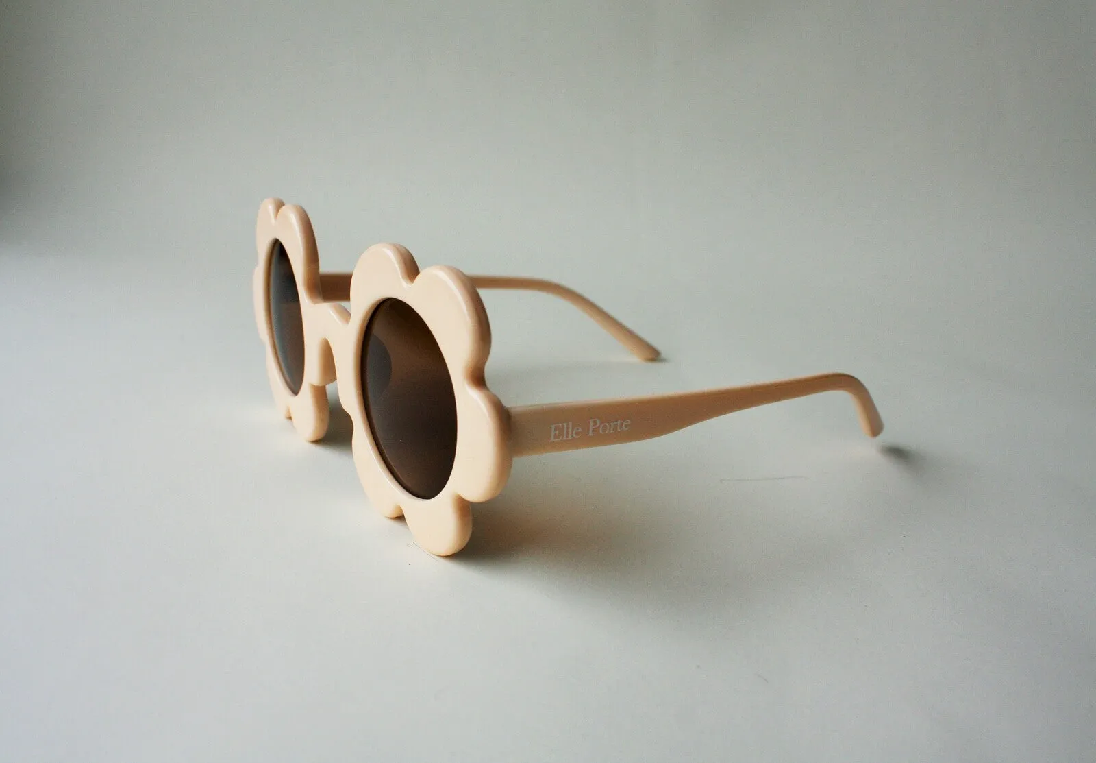 Elle Porte Daisy Sunglasses - Vanilla