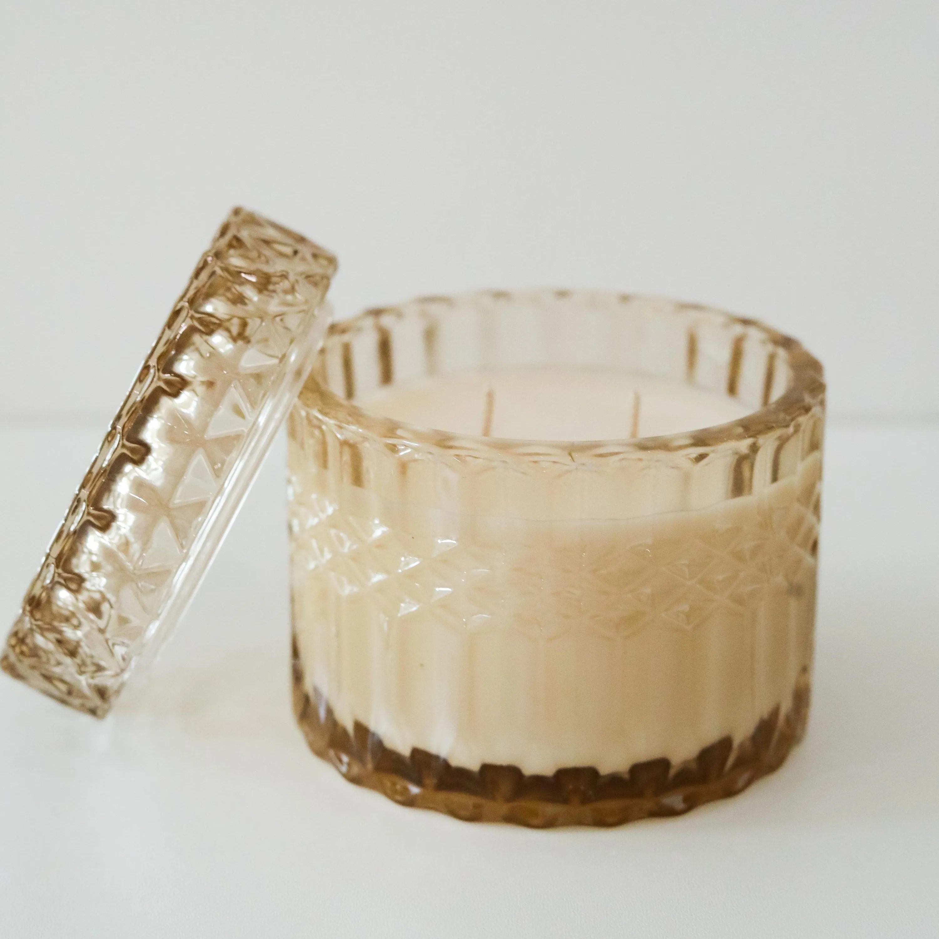 Luxe Candle: Saffron   Tobacco