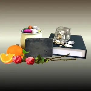 Stone freshener with wooden holder-Exotic Musk fragrance